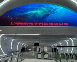 智彩科技打造超炫夢幻成都地鐵機(jī)車廠站LED天幕屏